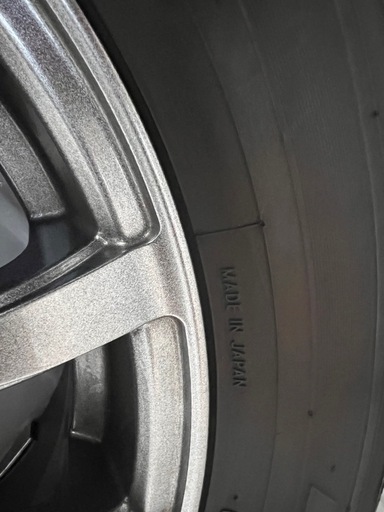 タイヤ　195/65R15