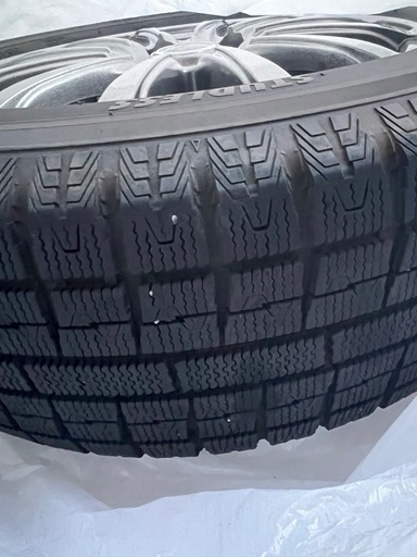 タイヤ　195/65R15