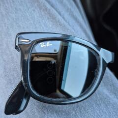 Ray-Banのサングラスの画像