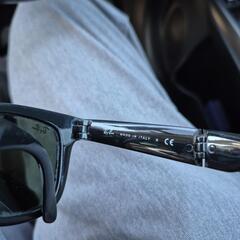 Ray-Banのサングラスの画像