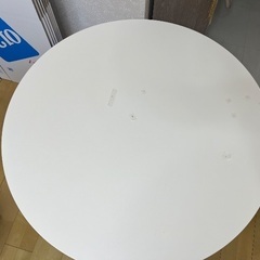【3月8日までの募集】白い丸テーブル