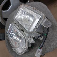 🔶車種不明ダイハツ軽自動車ライトの画像