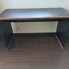 デスク　黒　一部木目