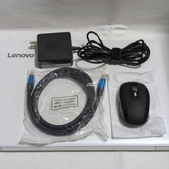 👹Lenovo🌟ideapad330🌟超美品白🌟SSD🌟WIN11🌟Office2021の画像