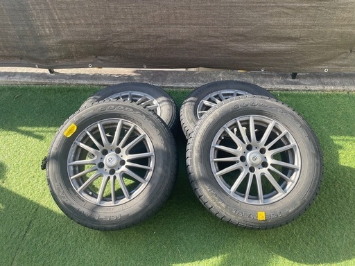 16インチスタッドレス用ホイール　ヴェルファイア等に