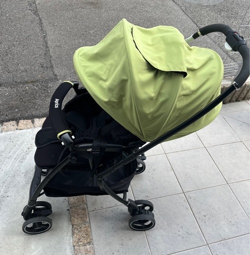 【美品】アップリカ ラクーナエアー