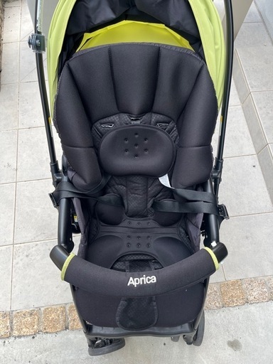 【美品】アップリカ ラクーナエアー