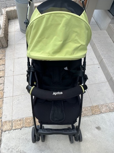 【美品】アップリカ ラクーナエアー