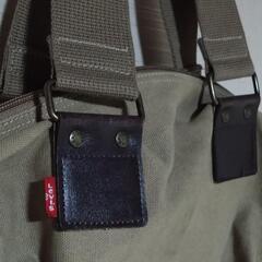 LEViSのショルダーバッグ（USED）の画像
