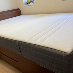 IKEA HOVAGダブルベットマットレスの画像