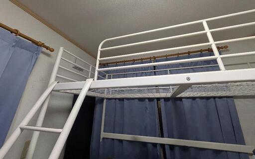 IKEA ロフトベッド（お話中）