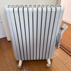 デロンギヒーター TRS1115EFSの画像