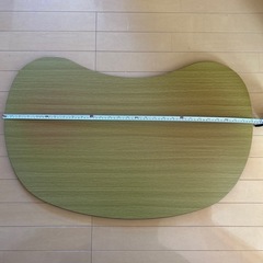 テーブル