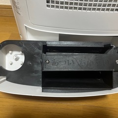 SHARP HX-E120-W 加湿セラミックファンヒータ　日本製の画像