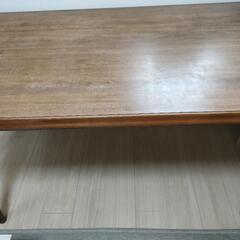 テーブル