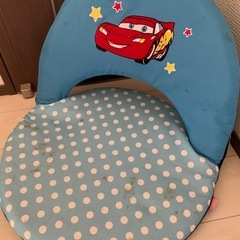 カーズ  座椅子