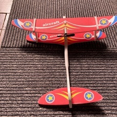 USB充電式バリバリよく飛ぶ飛行機の画像