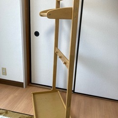 ハンガーラック　used  
の画像
