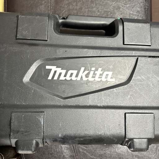 マキタ　インパクトドライバー