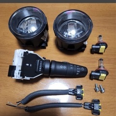 エクストレイルt31のフォグランプの取り付け可能な方求む