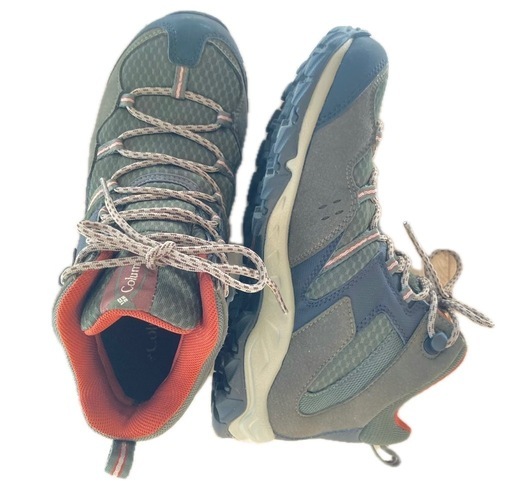 美品【Columbia 登山靴】トレッキングブーツ トレッキングシューズ カーキ オムニテック コロンビア ブーツ