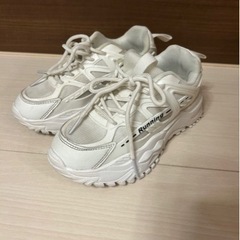 値下げ‼️18㎝　厚底スニーカー