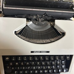 タイプライター　シルバー精工　型番710　SILVER REED の画像