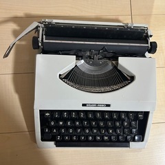 タイプライター　シルバー精工　型番710　SILVER REED の画像