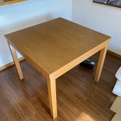 値下げテーブルIKEA 