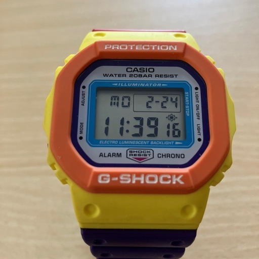 CASIO G-SHOCK カラフル腕時計