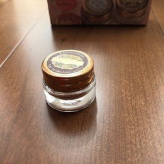 ロクシタン　リップクリーム3個セット（ローズ・バニラ・ハニー）【現金受け渡し可・未開封未使用】の画像