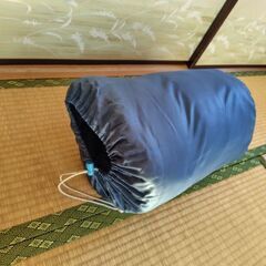 キャンプなどに最適！寝袋