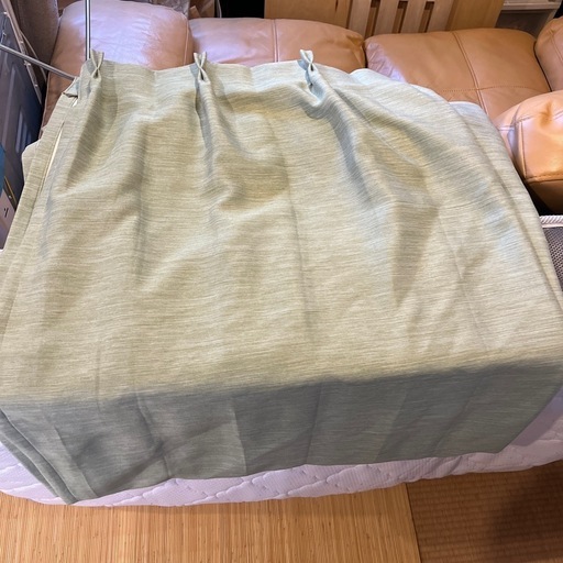 カーテン　緑　防炎