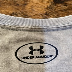 アンダーアーマーTシャツの画像