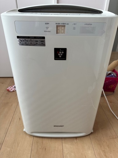 空気清浄機　　今日、明日取り引き可能な方、気持ちお値引きいたします