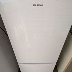 アイリスオーヤマ冷蔵庫　冷蔵156L、冷凍45L
