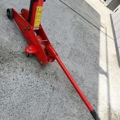 フロアジャッキ