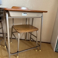 値下げ！机と椅子 の画像