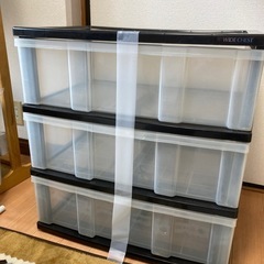 プラスチック3段チェスト　usedの画像