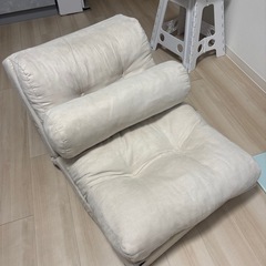 DORIS 座椅子　ソファーベッド