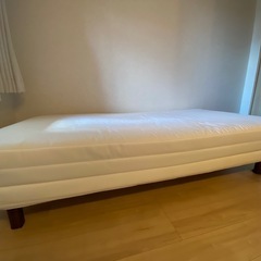 シングルベッド