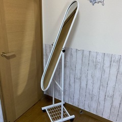 全身鏡の画像