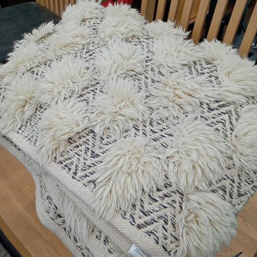 ★オールシーズン対応　モダンデザインラグ　綿とウールで一年中快適　定価24200円 【店頭販売のみ】