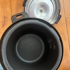 【数回使用したのみ】電気圧力鍋　4.0L　　の画像