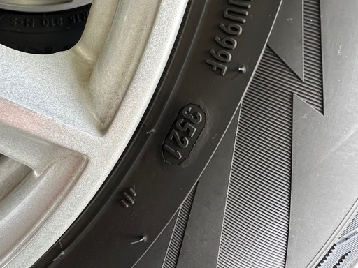 スタッドレスタイヤ　アルミホイールセット195／65R15 