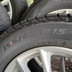スタッドレスタイヤ　アルミホイールセット195／65R15 の画像