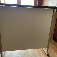 値下げしました！【教卓】の画像