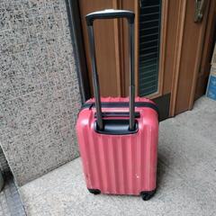 4輪、機内持ち込みタイプ  キャリーケース 