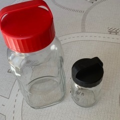 梅酒作りなどに瓶2つの画像