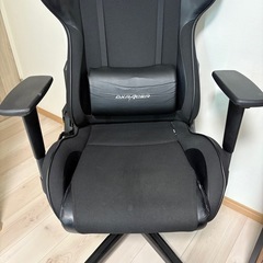 DXRACER ゲーミングチェアの画像